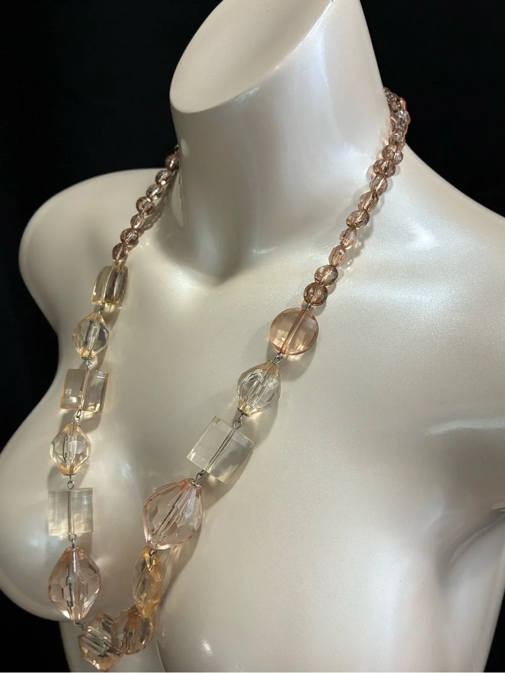 Stunning Retro Statement Necklace Peach & Clear Faceted Acrylic Beaded Necklace